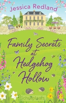 FAMILY SECRETS AT HEDGEHOG HOLLOW - REDLAND, JESSICA - 9781838890988