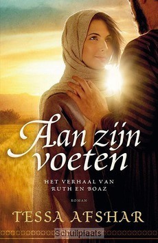 AAN ZIJN VOETEN - AFSHAR, TESSA - 9789029724555