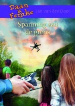 SPANNING LANGS DE GRENS - DOOL, JAN VAN DEN - 9789059523012